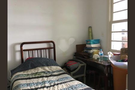 Casa à venda com 169m², 3 quartos e 1 vaga