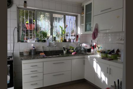 Casa à venda com 169m², 3 quartos e 1 vaga