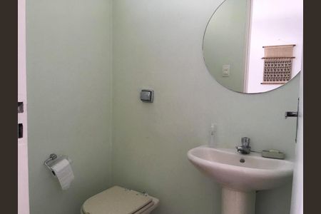 Casa à venda com 169m², 3 quartos e 1 vaga