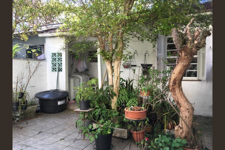 Casa à venda com 169m², 3 quartos e 1 vaga