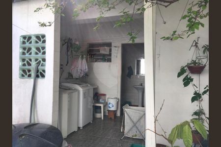 Casa à venda com 169m², 3 quartos e 1 vaga