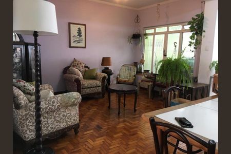 Casa à venda com 169m², 3 quartos e 1 vaga