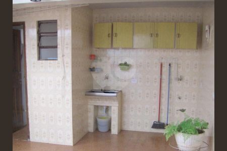 Casa à venda com 157m², 3 quartos e 3 vagas