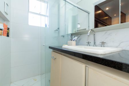 Apartamento à venda com 100m², 3 quartos e 2 vagasBanheiro da Suíte