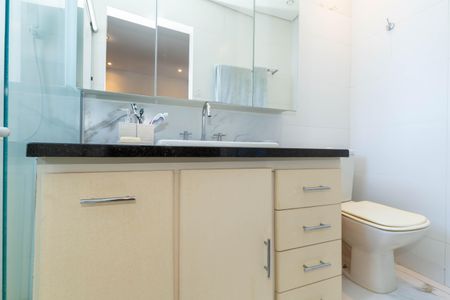 Apartamento à venda com 100m², 3 quartos e 2 vagasBanheiro da Suíte