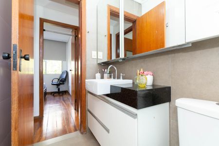 Apartamento à venda com 100m², 3 quartos e 2 vagasBanheiro 