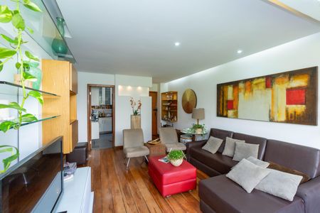 Apartamento à venda com 100m², 3 quartos e 2 vagasSala