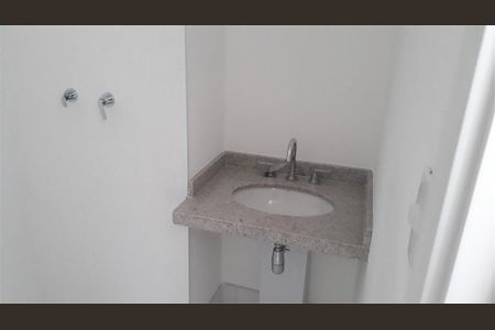 Apartamento à venda com 28m², 1 quarto e sem vaga