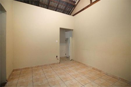 Casa à venda com 172m², 2 quartos e 2 vagas