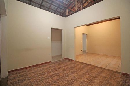 Casa à venda com 172m², 2 quartos e 2 vagas