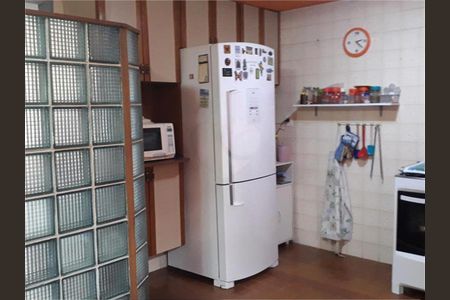 Casa à venda com 140m², 3 quartos e 4 vagas