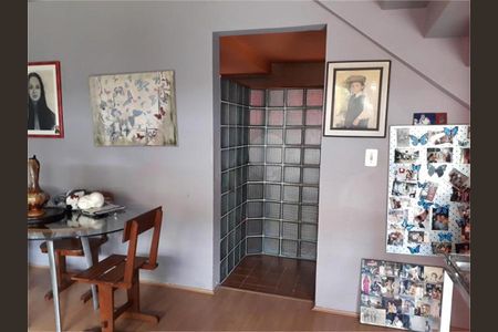 Casa à venda com 140m², 3 quartos e 4 vagas