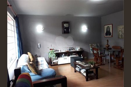 Casa à venda com 140m², 3 quartos e 4 vagas