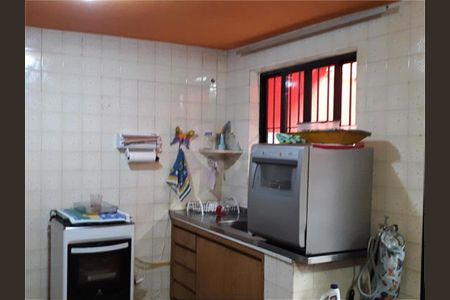 Casa à venda com 140m², 3 quartos e 4 vagas