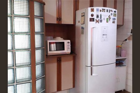 Casa à venda com 140m², 3 quartos e 4 vagas