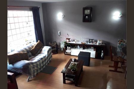 Casa à venda com 140m², 3 quartos e 4 vagas