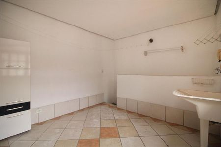 Casa à venda com 168m², 3 quartos e 2 vagas