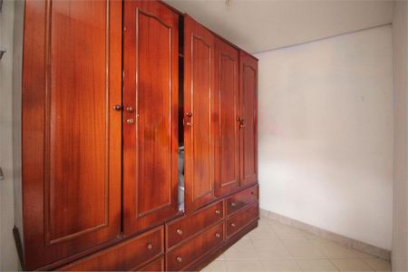 Casa à venda com 168m², 3 quartos e 2 vagas