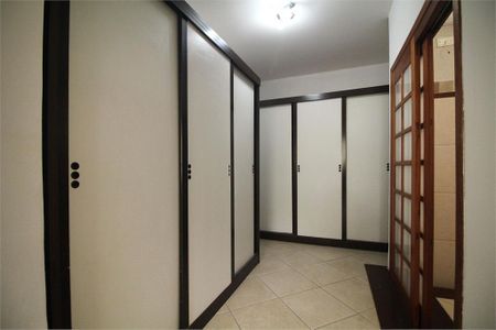 Casa à venda com 168m², 3 quartos e 2 vagas