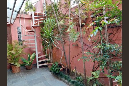 Casa à venda com 143m², 3 quartos e 2 vagas