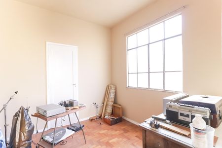 Casa à venda com 330m², 3 quartos e 5 vagas Casa à venda com 330m², 3 quartos e 5 vagasQuarto de Serviço