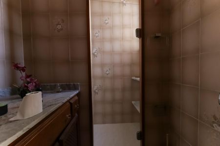 Casa à venda com 330m², 3 quartos e 5 vagas Casa à venda com 330m², 3 quartos e 5 vagasBanheiro da Suíte 2