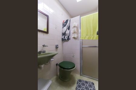 Casa à venda com 330m², 3 quartos e 5 vagas Casa à venda com 330m², 3 quartos e 5 vagasBanheiro de serviço