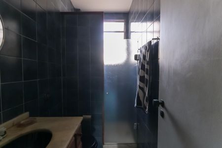 Casa à venda com 330m², 3 quartos e 5 vagas Casa à venda com 330m², 3 quartos e 5 vagasBanheiro da Suíte