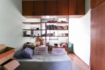 Casa à venda com 330m², 3 quartos e 5 vagas Casa à venda com 330m², 3 quartos e 5 vagasQuarto - Suíte