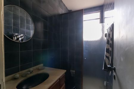 Casa à venda com 330m², 3 quartos e 5 vagas Casa à venda com 330m², 3 quartos e 5 vagasBanheiro da Suíte