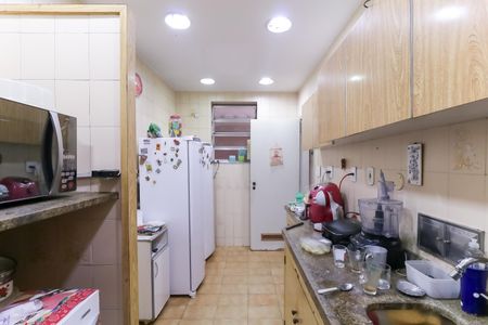 Casa à venda com 330m², 3 quartos e 5 vagas Casa à venda com 330m², 3 quartos e 5 vagasCozinha