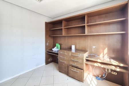 Casa à venda com 546m², 4 quartos e 12 vagas Casa à venda com 546m², 4 quartos e 12 vagasSala 3