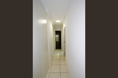 Apartamento à venda com 54m², 2 quartos e 1 vagaCorredor