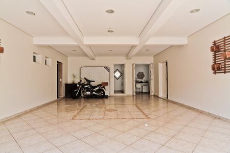 Casa à venda com 320m², 4 quartos e 6 vagasGaragem