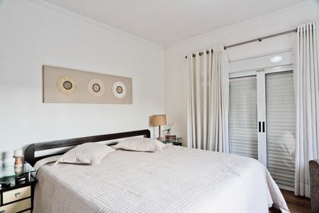 Casa à venda com 320m², 4 quartos e 6 vagasSuíte 4