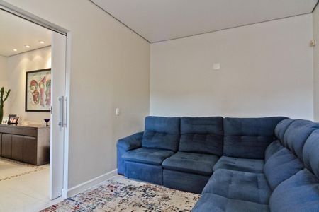 Casa à venda com 320m², 4 quartos e 6 vagasSala de TV