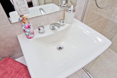 Casa à venda com 320m², 4 quartos e 6 vagasBanheiro da Suíte 3