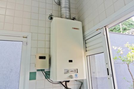 Casa à venda com 320m², 4 quartos e 6 vagasÁrea de Serviço