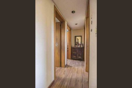 Casa à venda com 397m², 3 quartos e 8 vagasCorredor