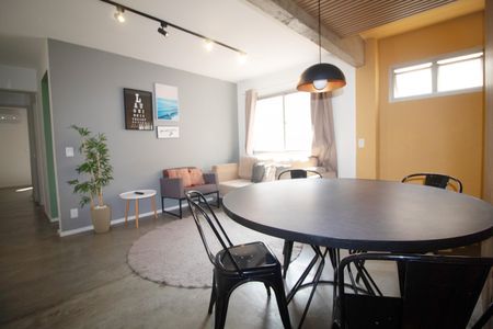 Sala de apartamento à venda com 2 quartos, 70m² em Pinheiros, São Paulo