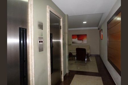 Apartamento à venda com 60m², 2 quartos e 1 vaga