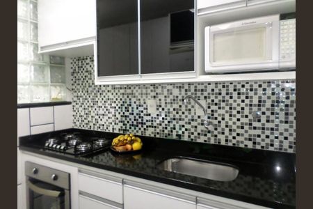 Apartamento à venda com 60m², 2 quartos e 1 vaga