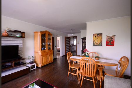 Apartamento à venda com 120m², 3 quartos e 1 vagaSala 