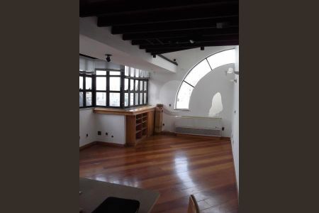 Apartamento à venda com 103m², 1 quarto e 1 vaga