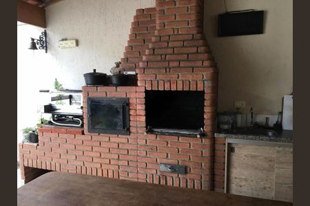 Casa à venda com 160m², 3 quartos e sem vaga