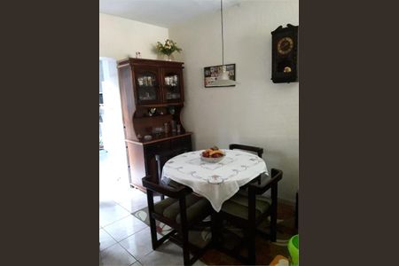 Casa à venda com 250m², 3 quartos e 3 vagas