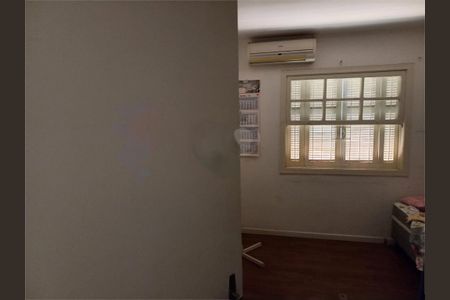 Casa à venda com 179m², 4 quartos e 3 vagas