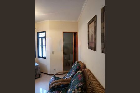 Casa à venda com 184m², 2 quartos e 3 vagas