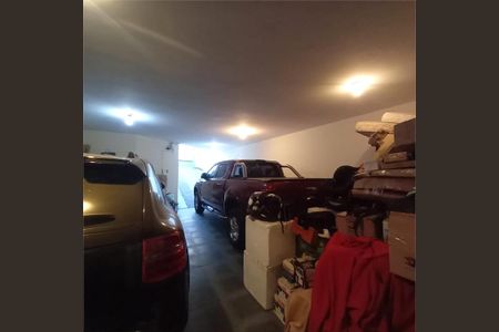 Casa à venda com 184m², 2 quartos e 3 vagas