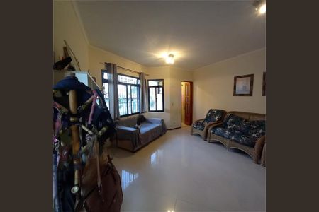 Casa à venda com 184m², 2 quartos e 3 vagas